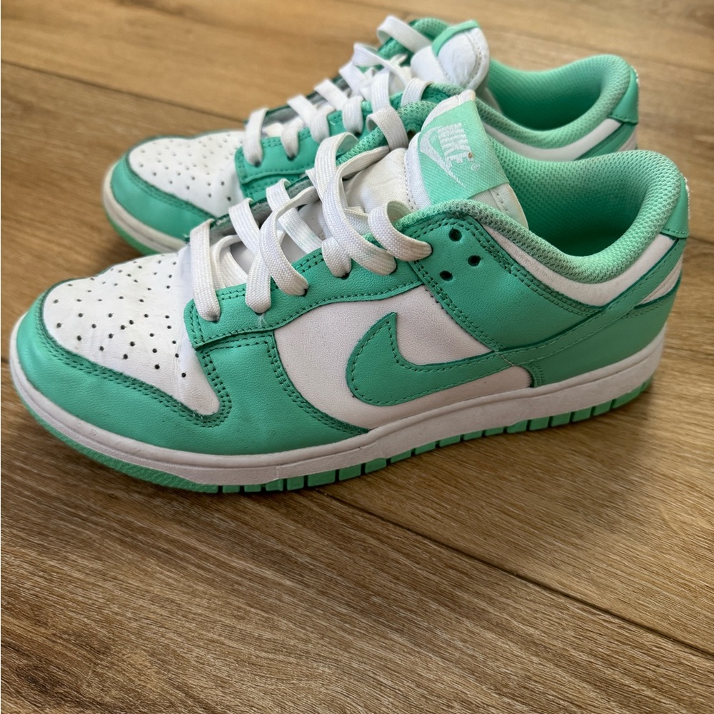 Women’s Nike dunk low